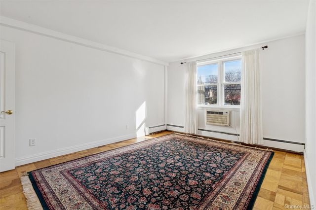 157 Hempstead Avenue B20, Lynbrook, NY 11563