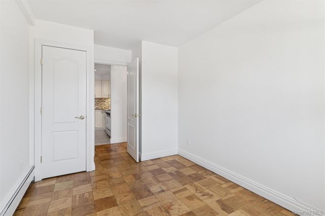 157 Hempstead Avenue B20, Lynbrook, NY 11563