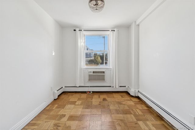 157 Hempstead Avenue B20, Lynbrook, NY 11563