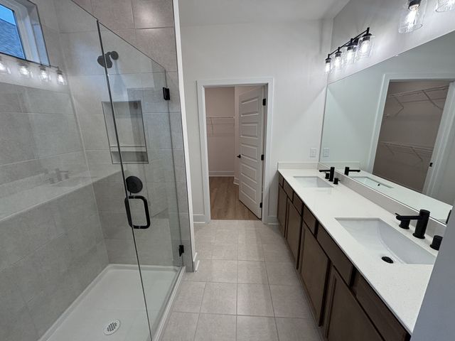 519 Scarlet Oak Road, Lebanon, TN 37090