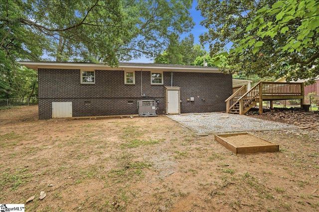 14 Pine Lane, Williamston, SC 29697