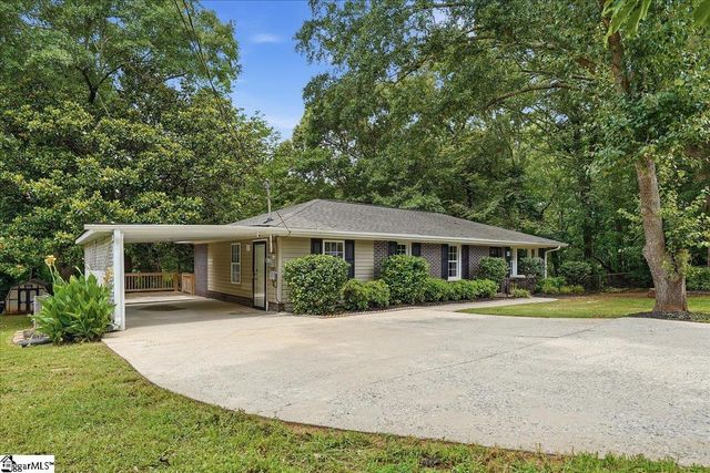 14 Pine Lane, Williamston, SC 29697