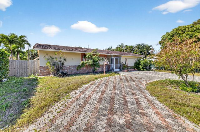 4347 NW 2nd Court, Boca Raton, FL 33431