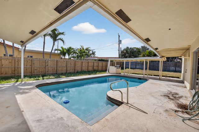 4347 NW 2nd Court, Boca Raton, FL 33431
