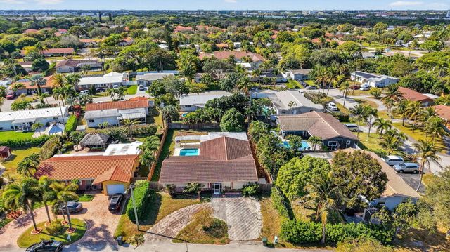 4347 NW 2nd Court, Boca Raton, FL 33431