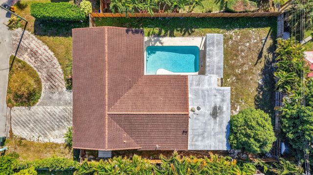 4347 NW 2nd Court, Boca Raton, FL 33431