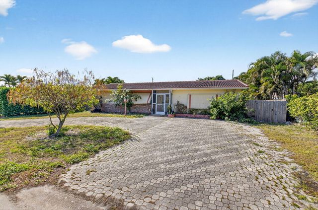 4347 NW 2nd Court, Boca Raton, FL 33431