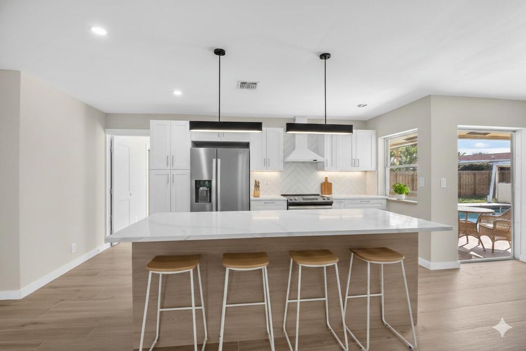 4347 NW 2nd Court, Boca Raton, FL 33431