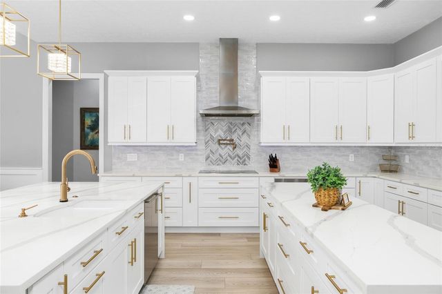 9810 COMPASS POINT WAY, Tampa, FL 33615