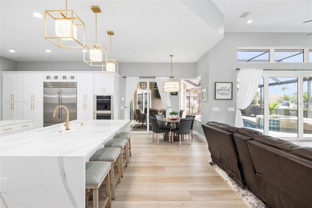 9810 COMPASS POINT WAY, Tampa, FL 33615