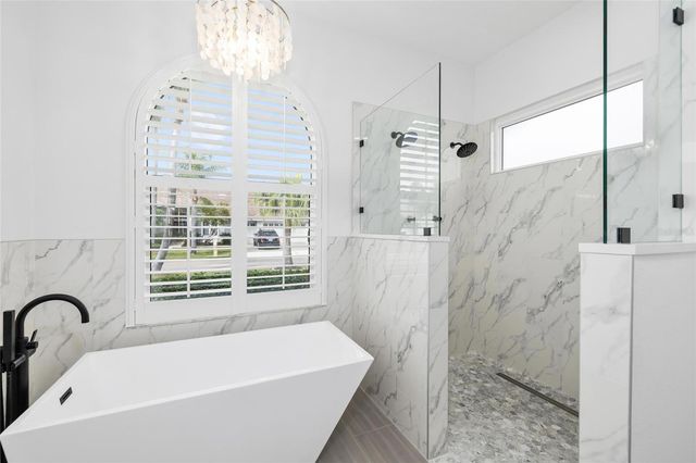 9810 COMPASS POINT WAY, Tampa, FL 33615