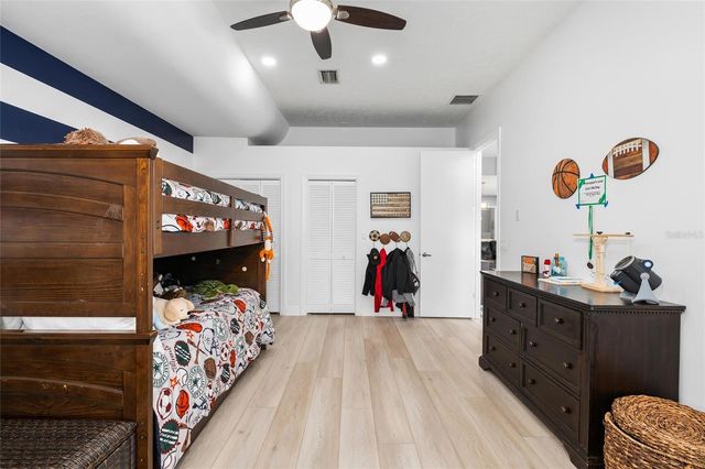 9810 COMPASS POINT WAY, Tampa, FL 33615