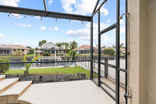 9810 COMPASS POINT WAY, Tampa, FL 33615