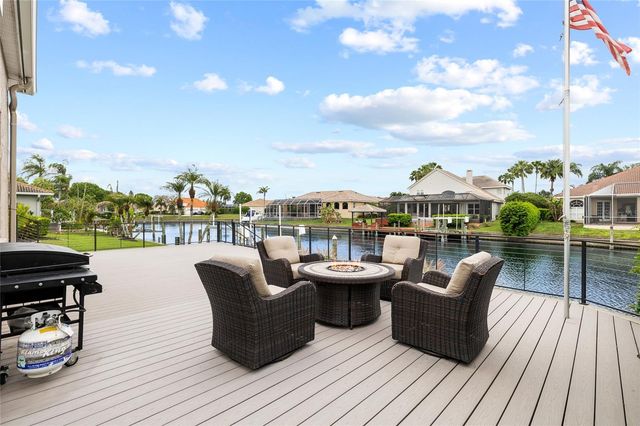 9810 COMPASS POINT WAY, Tampa, FL 33615