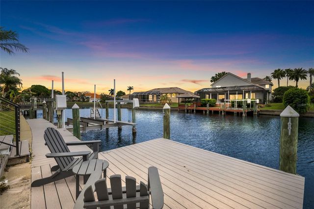 9810 COMPASS POINT WAY, Tampa, FL 33615