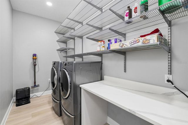 9810 COMPASS POINT WAY, Tampa, FL 33615