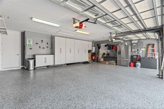 9810 COMPASS POINT WAY, Tampa, FL 33615