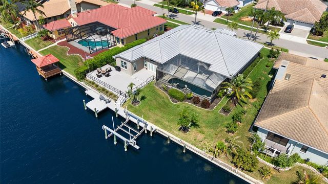 9810 COMPASS POINT WAY, Tampa, FL 33615