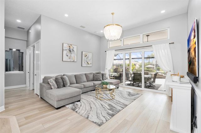 9810 COMPASS POINT WAY, Tampa, FL 33615