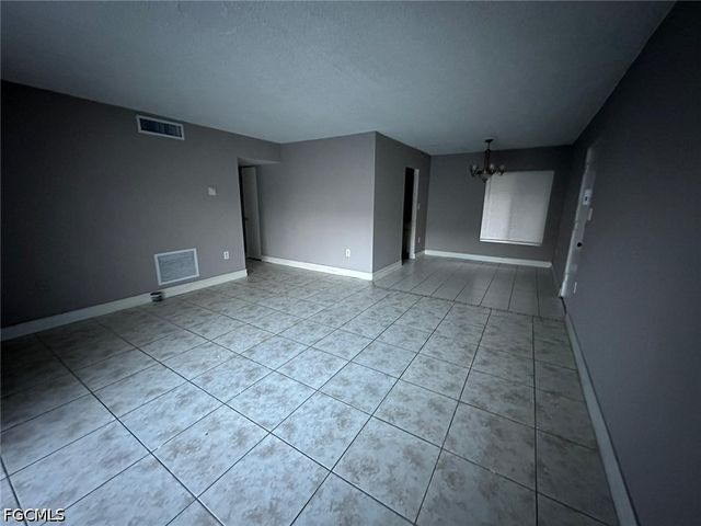 1830 Maravilla AVE 704, Fort Myers, FL 33901
