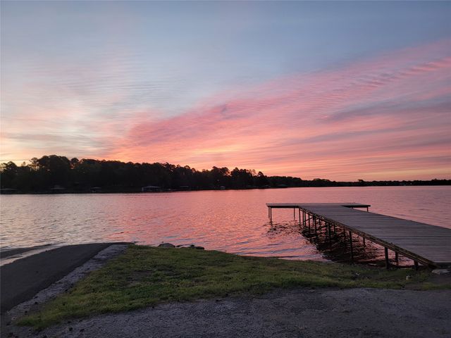 710 County Road 2298, Mineola, TX 75773