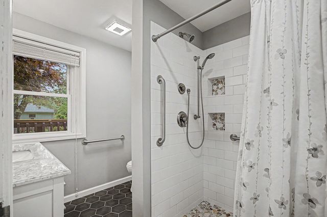 352 Dunham Drive, Battle Creek, MI 49015