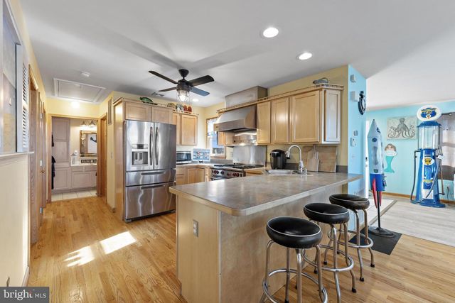 28 S PORTLAND DR, Little Egg Harbor Twp, NJ 08087