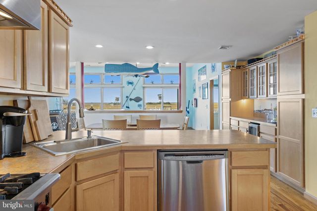 28 S PORTLAND DR, Little Egg Harbor Twp, NJ 08087