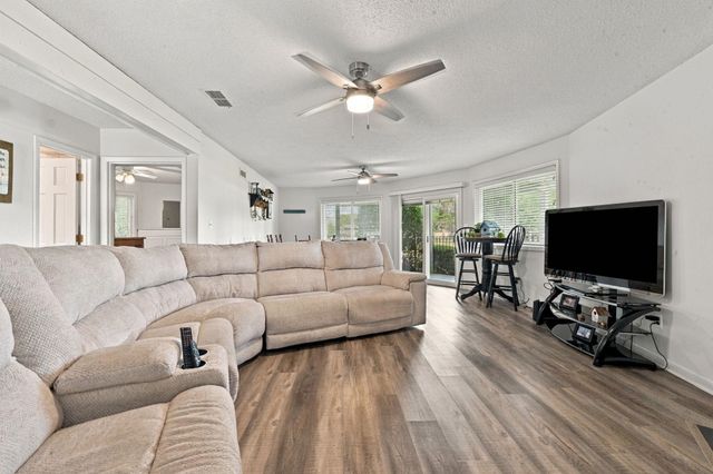 622 Tall Oaks Ln., Myrtle Beach, SC 29588