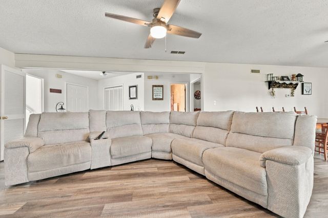 622 Tall Oaks Ln., Myrtle Beach, SC 29588