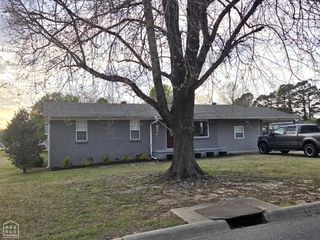 406 S Rockingchair Road, Paragould, AR 72450