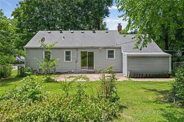 5525 Hadley Street, Merriam, KS 66202
