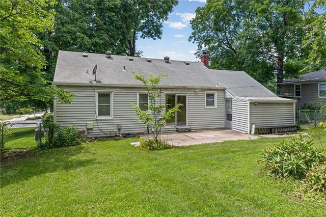 5525 Hadley Street, Merriam, KS 66202