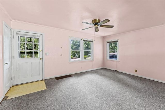 5525 Hadley Street, Merriam, KS 66202