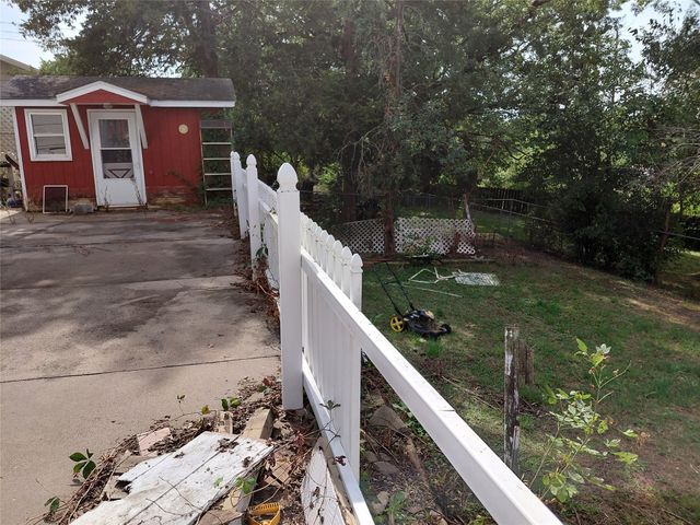 9128 Woodmayr Drive, Norwalk, IA 50211