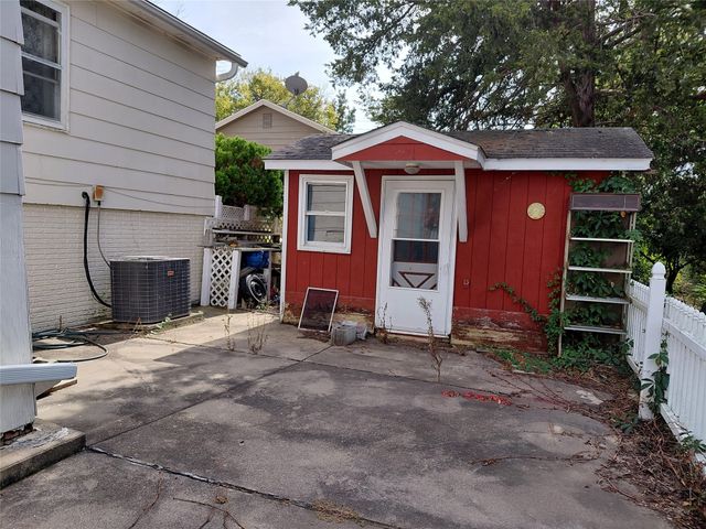 9128 Woodmayr Drive, Norwalk, IA 50211