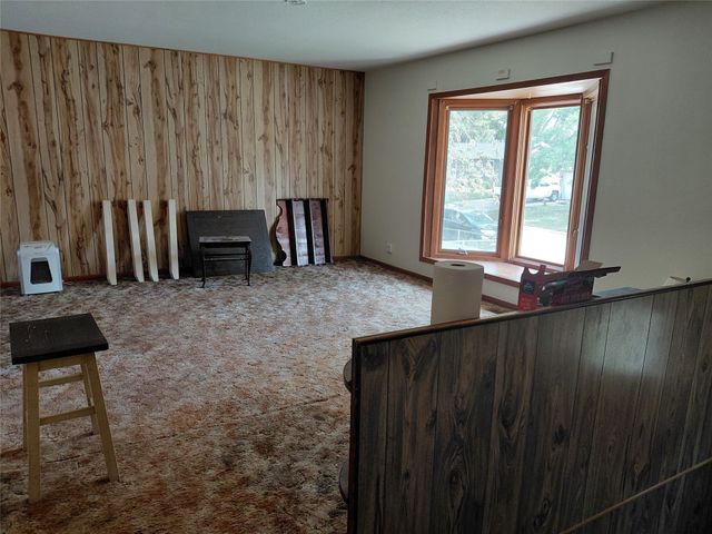 9128 Woodmayr Drive, Norwalk, IA 50211