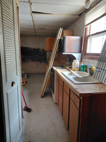 9128 Woodmayr Drive, Norwalk, IA 50211