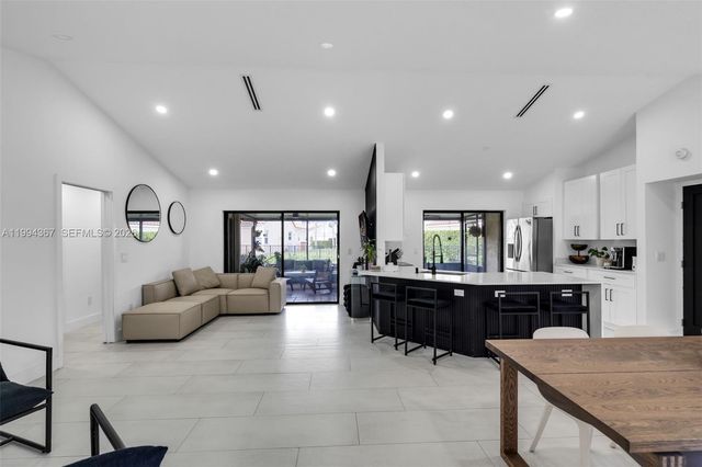 4787 NW 1st Dr, Deerfield Beach, FL 33442