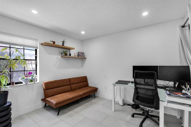 4787 NW 1st Dr, Deerfield Beach, FL 33442