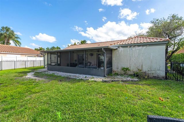 4787 NW 1st Dr, Deerfield Beach, FL 33442