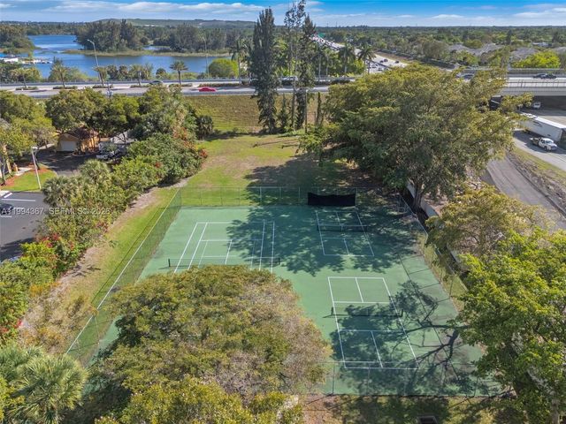 4787 NW 1st Dr, Deerfield Beach, FL 33442