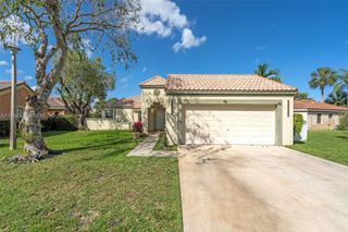 4787 NW 1st Dr, Deerfield Beach, FL 33442