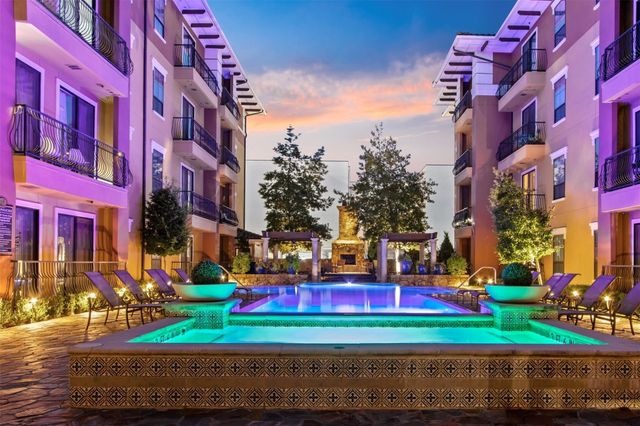 8616 Turtle Creek Boulevard 323, Dallas, TX 75225