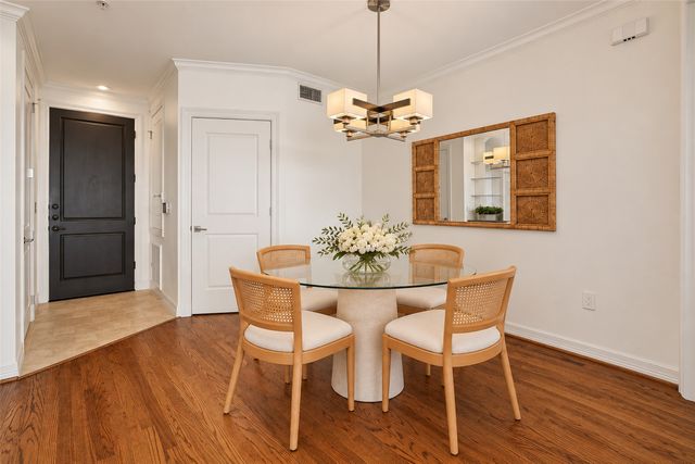 8616 Turtle Creek Boulevard 323, Dallas, TX 75225