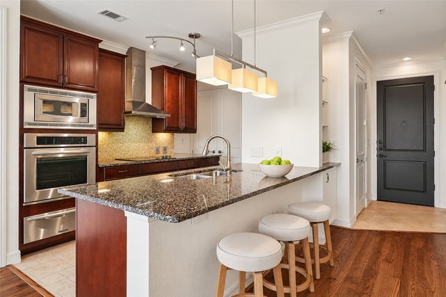 8616 Turtle Creek Boulevard 323, Dallas, TX 75225
