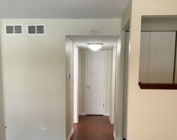 15837 Orlan Brook Drive 19, Orland Park, IL 60462
