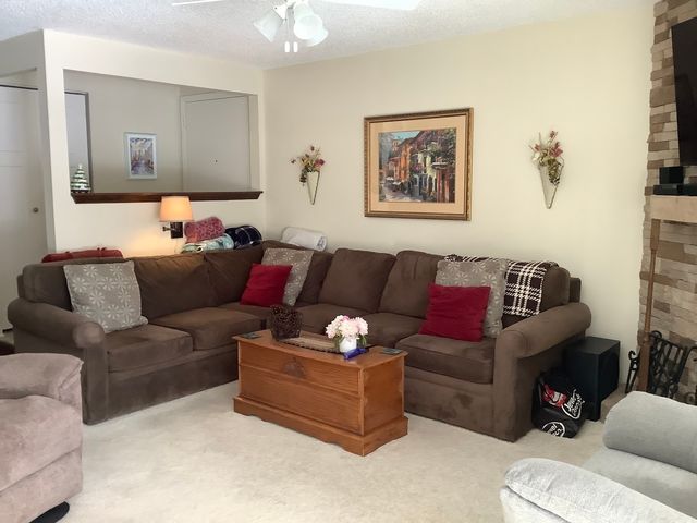 15837 Orlan Brook Drive 19, Orland Park, IL 60462