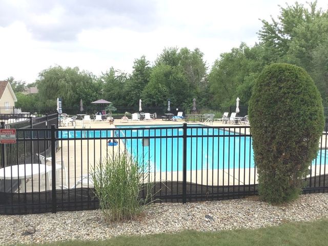 15837 Orlan Brook Drive 19, Orland Park, IL 60462