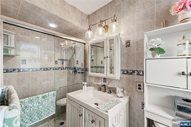 5 La Rosa Drive, Little Ferry, NJ 07643